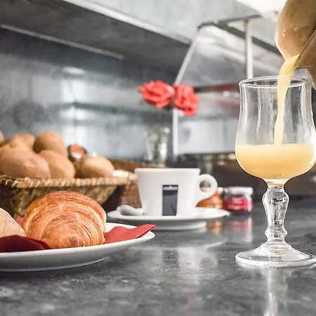 Little Palace 2* 니스