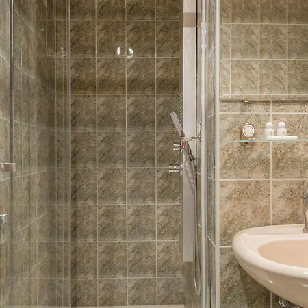 호텔 Little Palace 2*