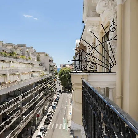 Otel Little Palace 2*