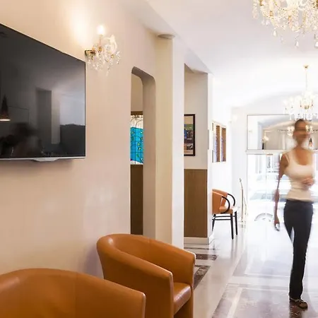 Otel Little Palace 2*