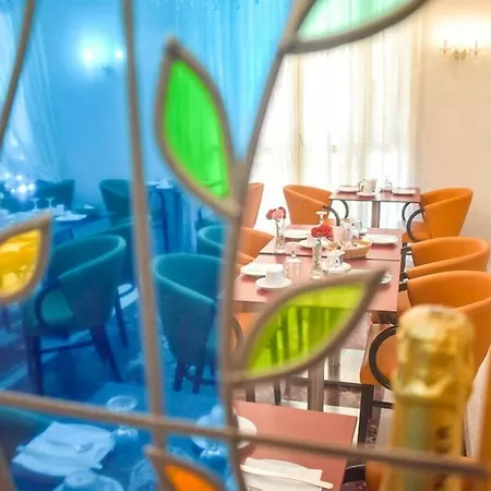 Little Palace Hotel 2*