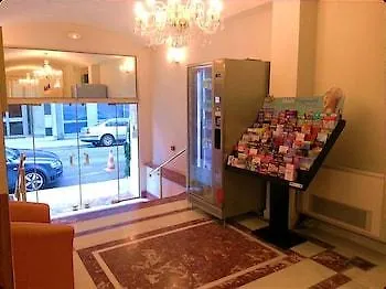 فندق Little Palace