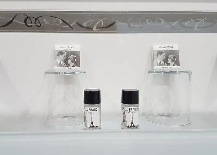 فندق Little Palace 2*