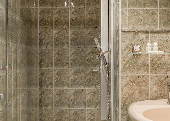 Hotel Little Palace 2*