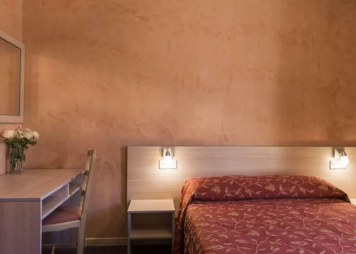 Hotel Little Palace 2*