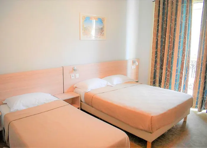 Little Palace فندق 2*