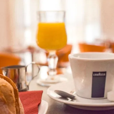 Hotell Little Palace 2*